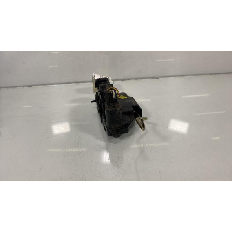 Serrure arriere droit HYUNDAI GETZ Photo n°1