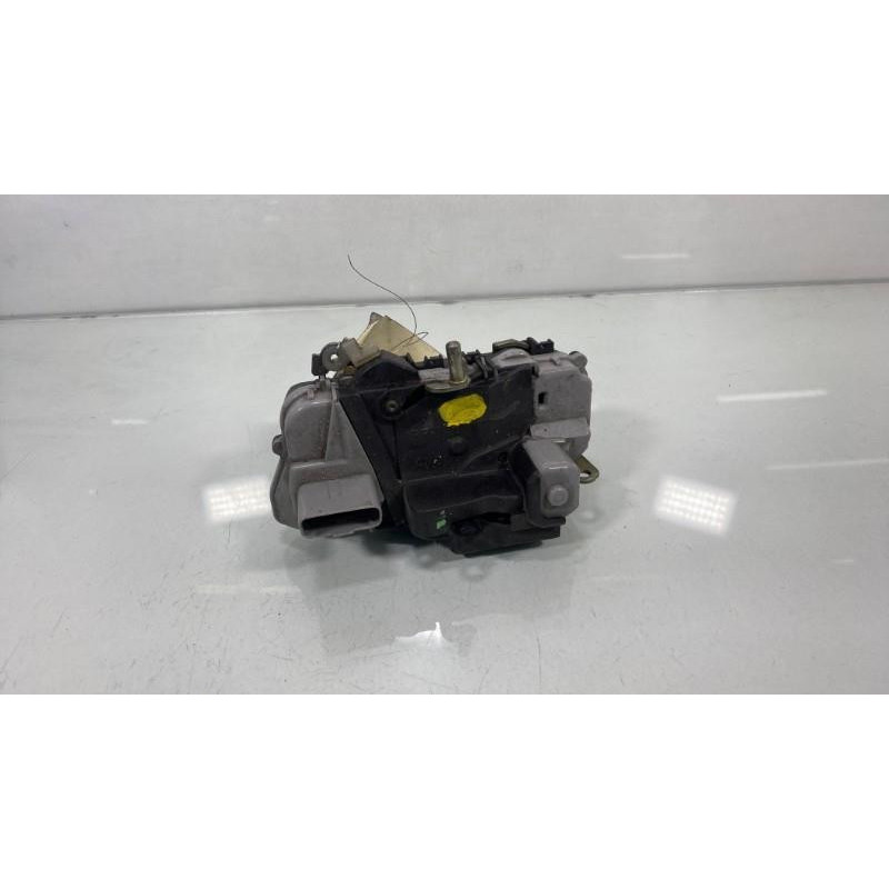 Serrure avant gauche CITROEN XSARA PICASSO Photo n°3