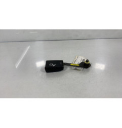 Attache ceinture avant droit NISSAN MICRA 3 Photo n°1