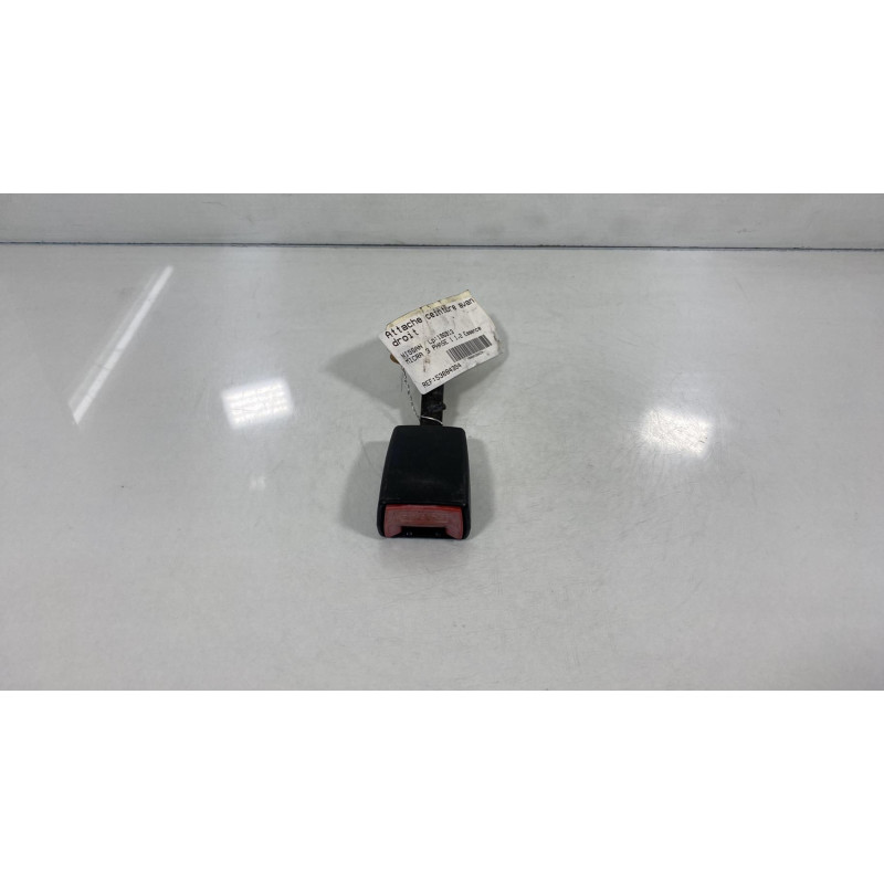 Attache ceinture avant droit NISSAN MICRA 3 Photo n°3