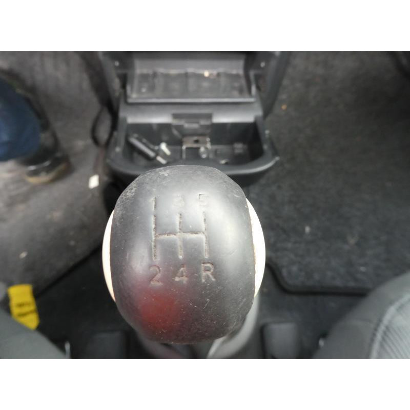 Compresseur clim NISSAN MICRA 3 Photo n°12