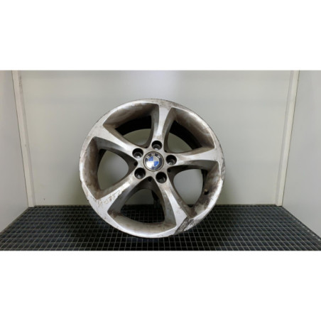 Jante BMW SERIE 1 E87 Photo n°1