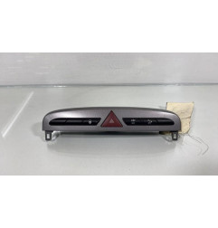 Bouton de warning PEUGEOT 308 1