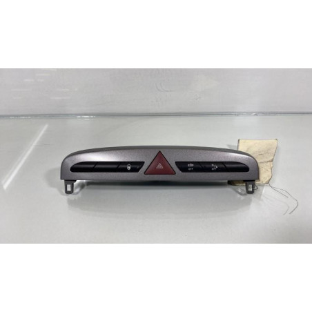 Bouton de warning PEUGEOT 308 1