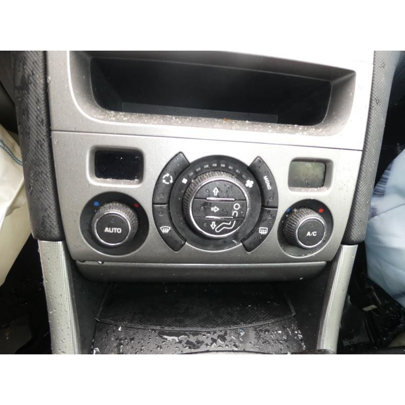 Bouton de warning PEUGEOT 308 1 Photo n°10