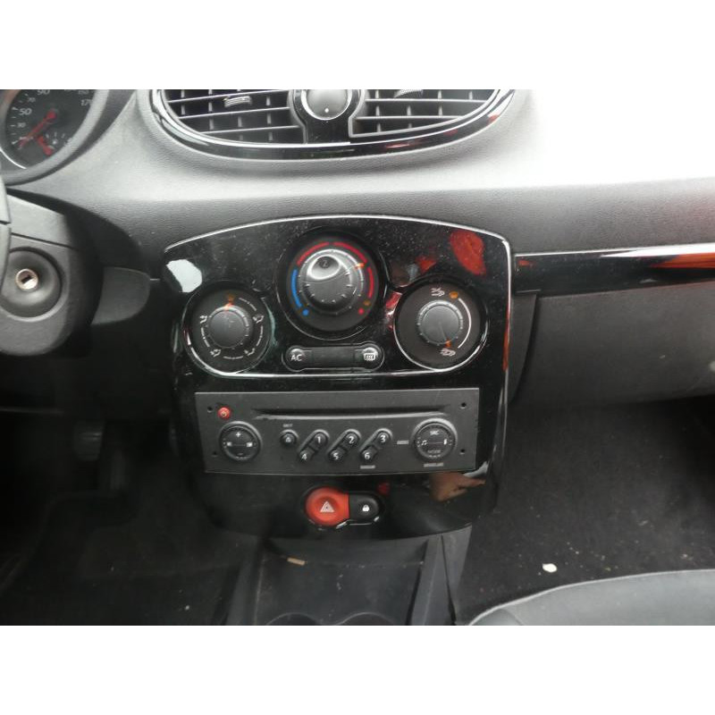 Boite a gants RENAULT CLIO 3 Photo n°7