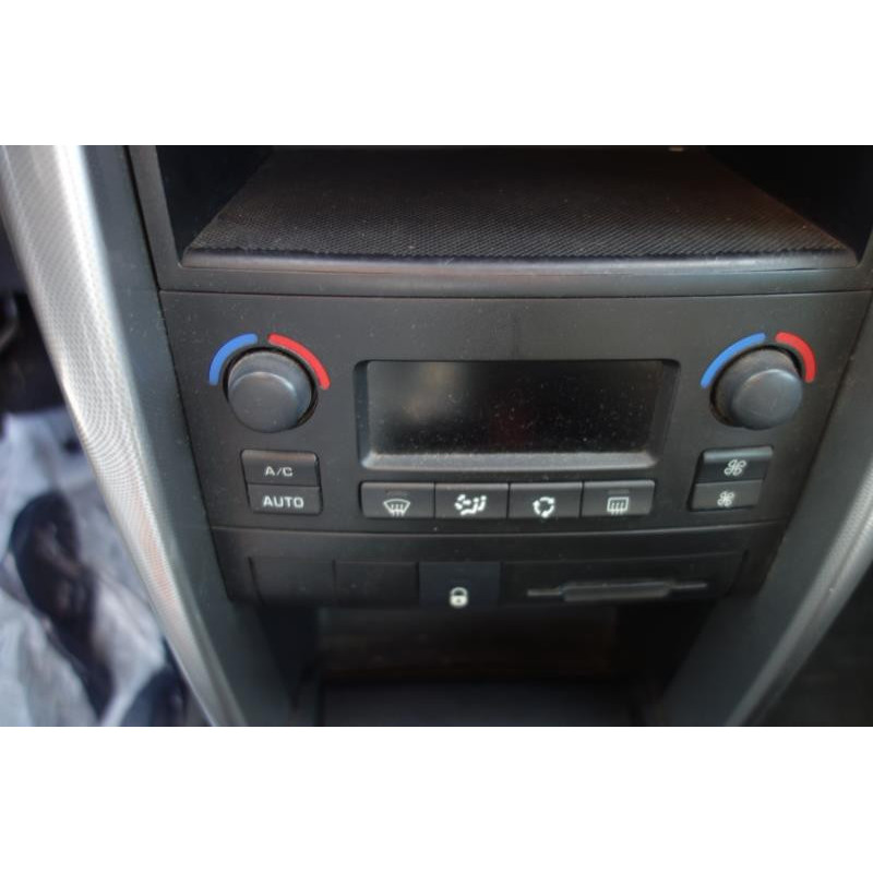Leve vitre electrique avant droit PEUGEOT 207 Photo n°8