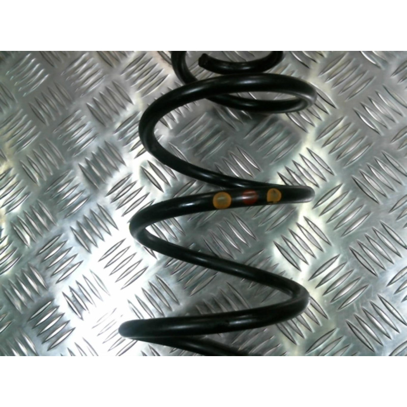 Ressort de suspension arriere droit PEUGEOT 207 Photo n°2