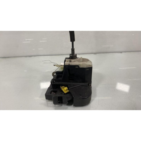 Serrure avant droit RENAULT CLIO 2
