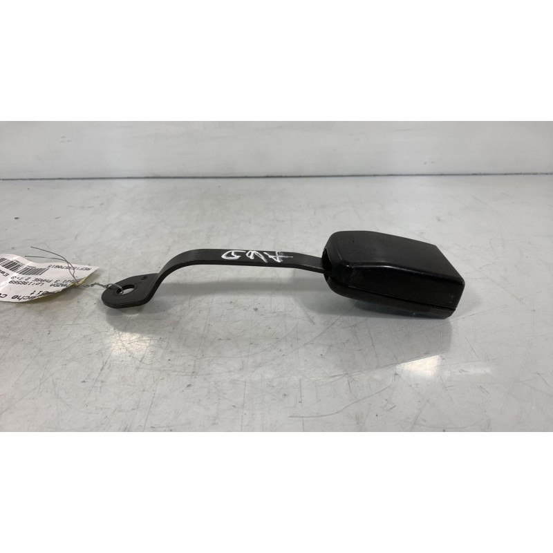 Attache ceinture avant droit MAZDA 121 3 Photo n°3