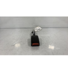Attache ceinture avant gauche MAZDA 121 3 Photo n°1
