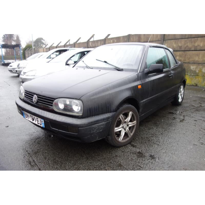 Etrier avant gauche (freinage) VOLKSWAGEN GOLF 3 Photo n°2