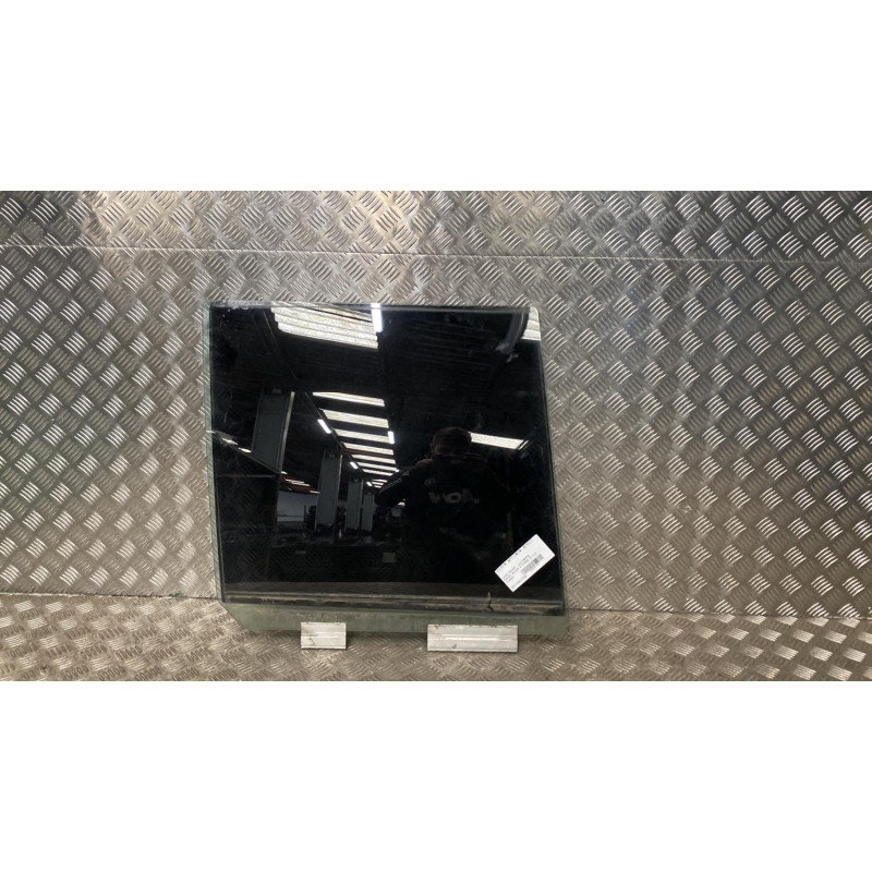 Vitre arriere droit LAND ROVER RANGE ROVER 2 Photo n°1