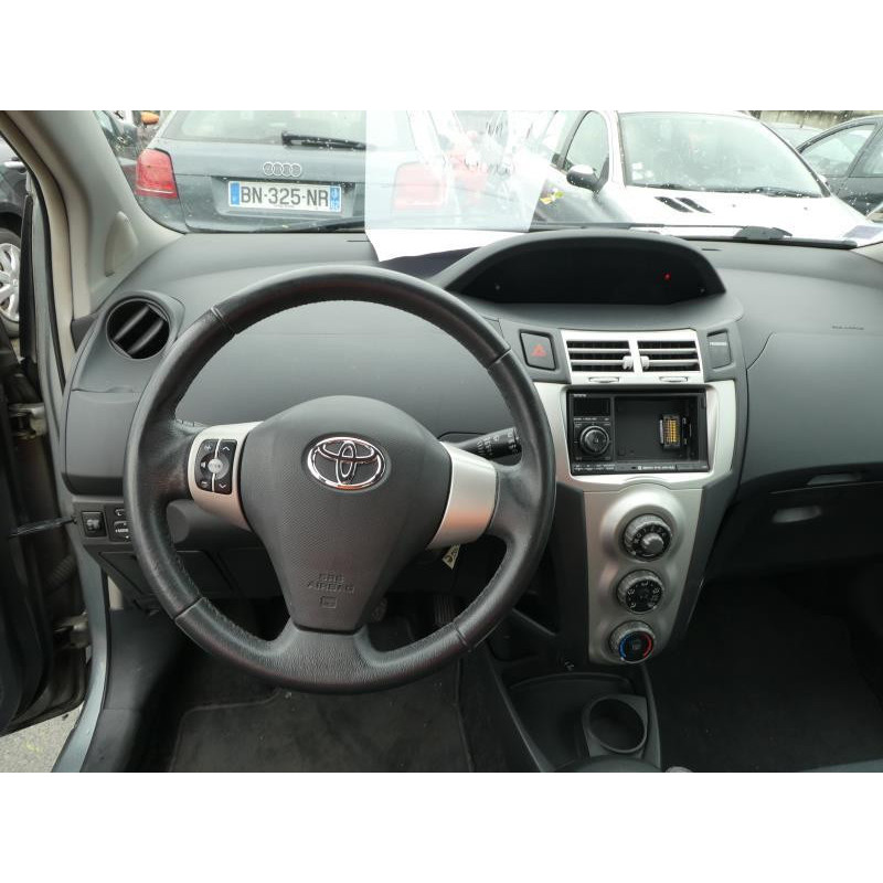 Demarreur TOYOTA YARIS 2 Photo n°7