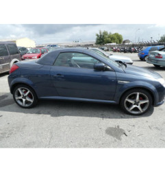 Aile avant droit OPEL TIGRA 2