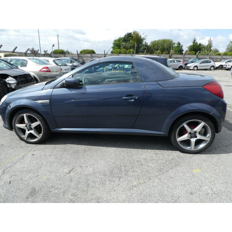 Aile avant droit OPEL TIGRA 2 Photo n°14