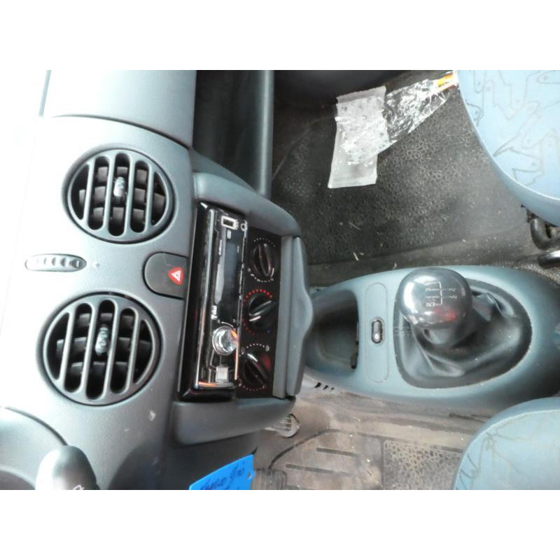 Porte avant gauche RENAULT KANGOO 1 Photo n°17