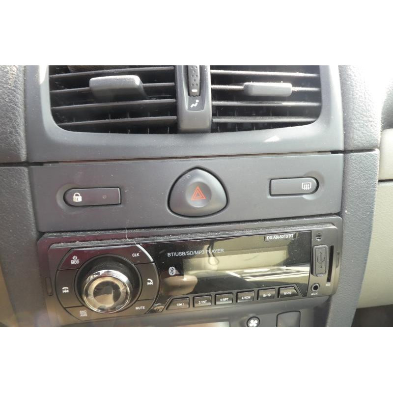 Porte avant droit RENAULT CLIO 2 Photo n°10