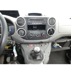 Vitre avant gauche PEUGEOT PARTNER 2