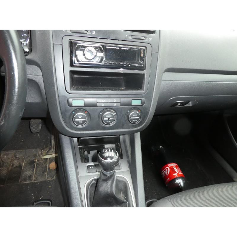 Porte avant droit VOLKSWAGEN GOLF 5 Photo n°11