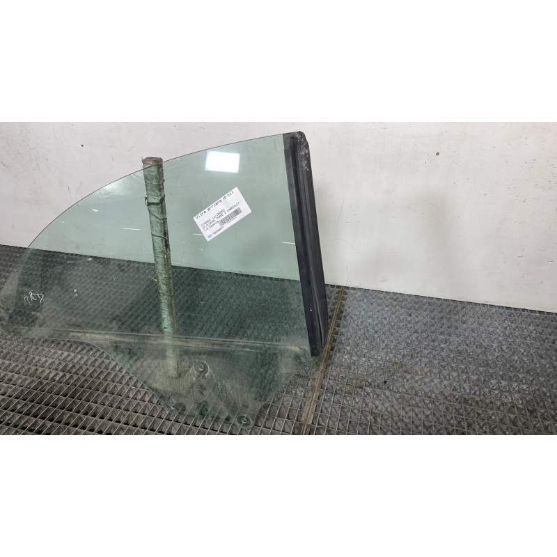 Vitre arriere droit CITROEN C3 PLURIEL Photo n°1