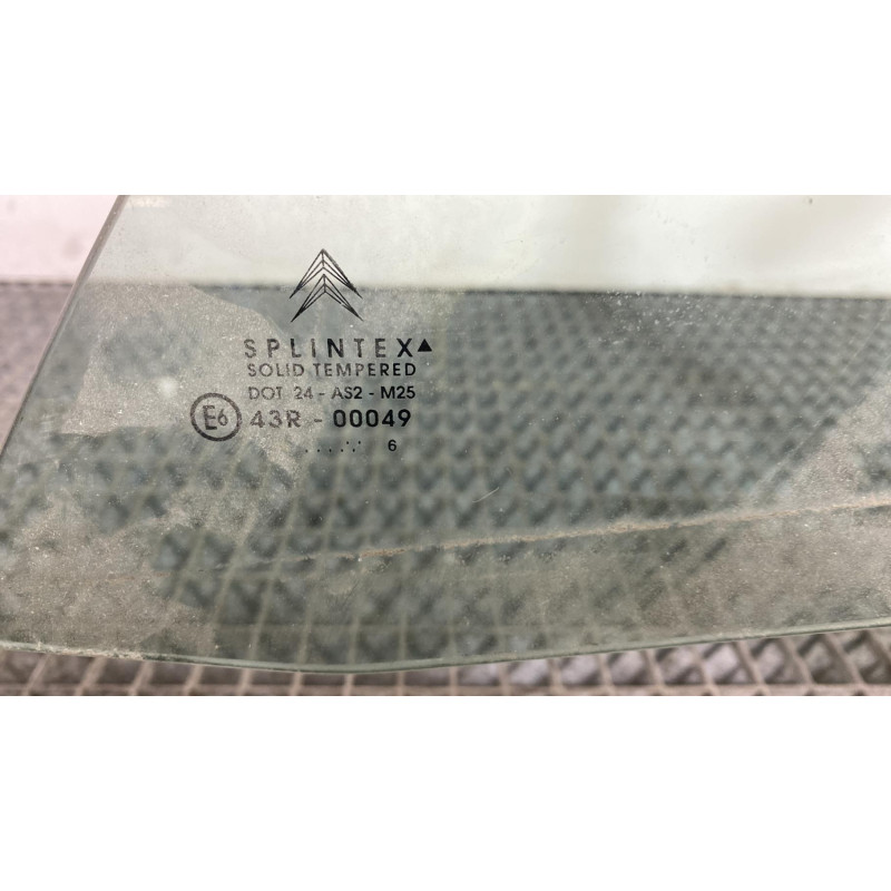Vitre arriere droit CITROEN C3 PLURIEL Photo n°2