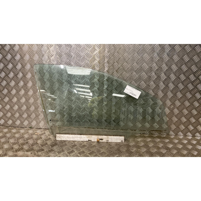 Vitre avant droit OPEL ASTRA G Photo n°1