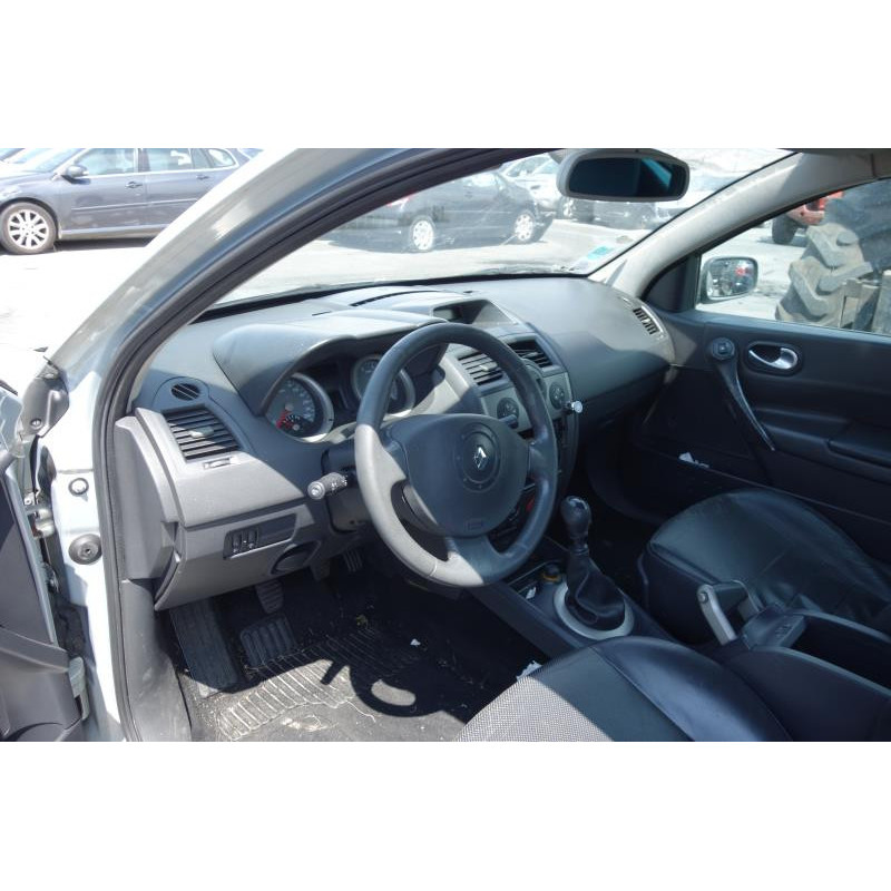 Porte avant gauche RENAULT MEGANE 2 Photo n°11