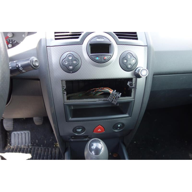 Porte avant gauche RENAULT MEGANE 2 Photo n°12