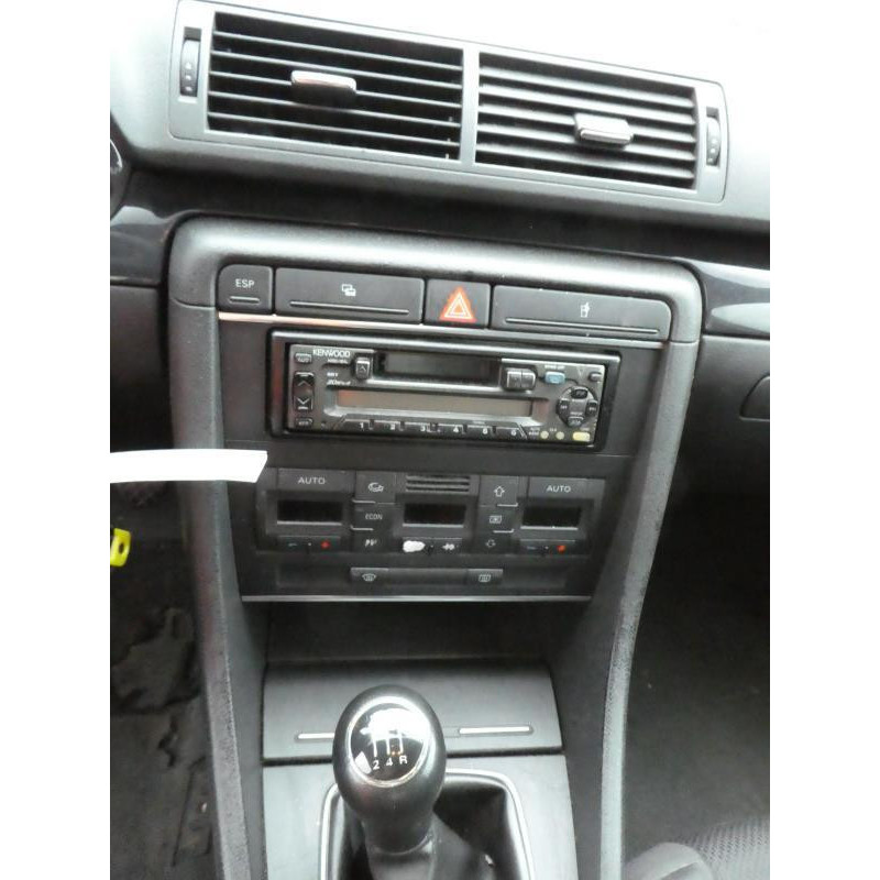 Pare choc arriere AUDI A4 2 Photo n°9
