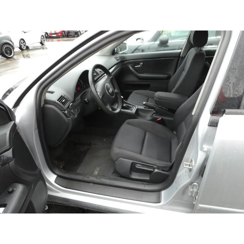 Pare choc arriere AUDI A4 2 Photo n°11