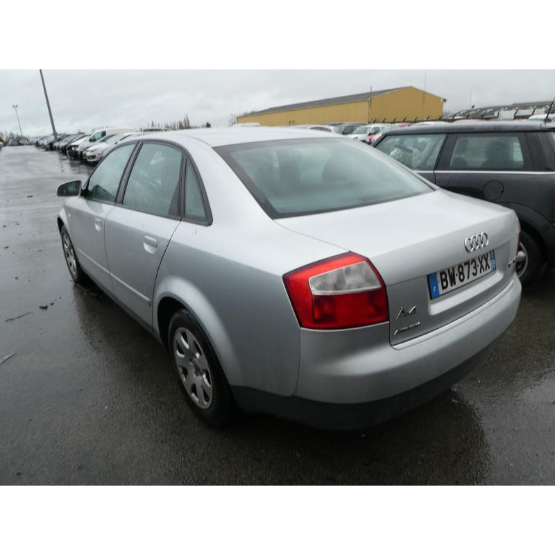 Pare choc arriere AUDI A4 2 Photo n°14