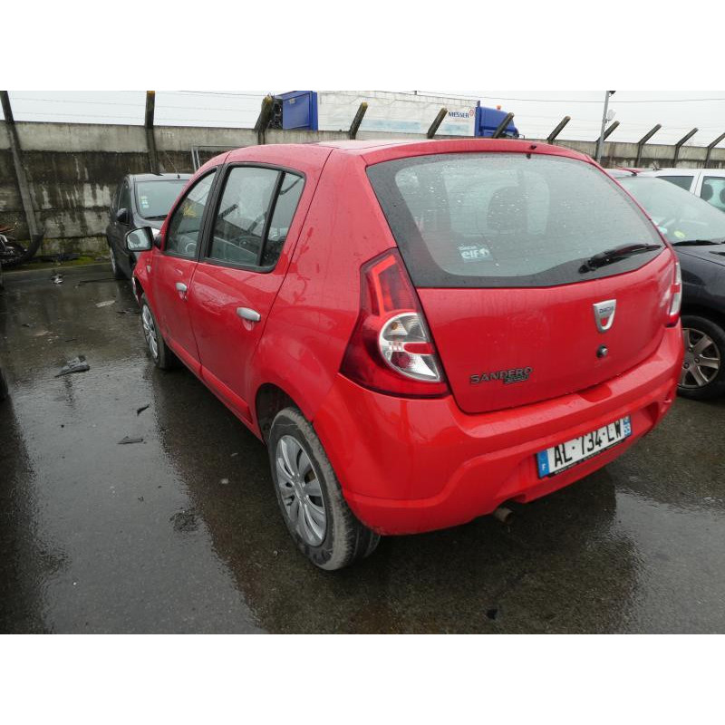 Calandre DACIA SANDERO 1 Photo n°8