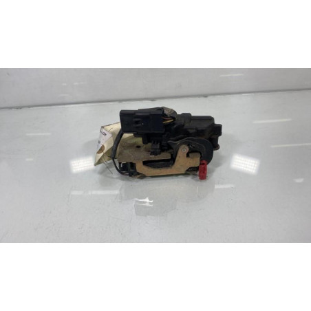 Serrure avant droit CHRYSLER VOYAGER 3