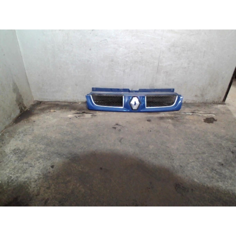 Calandre RENAULT TRAFIC 2 Photo n°1