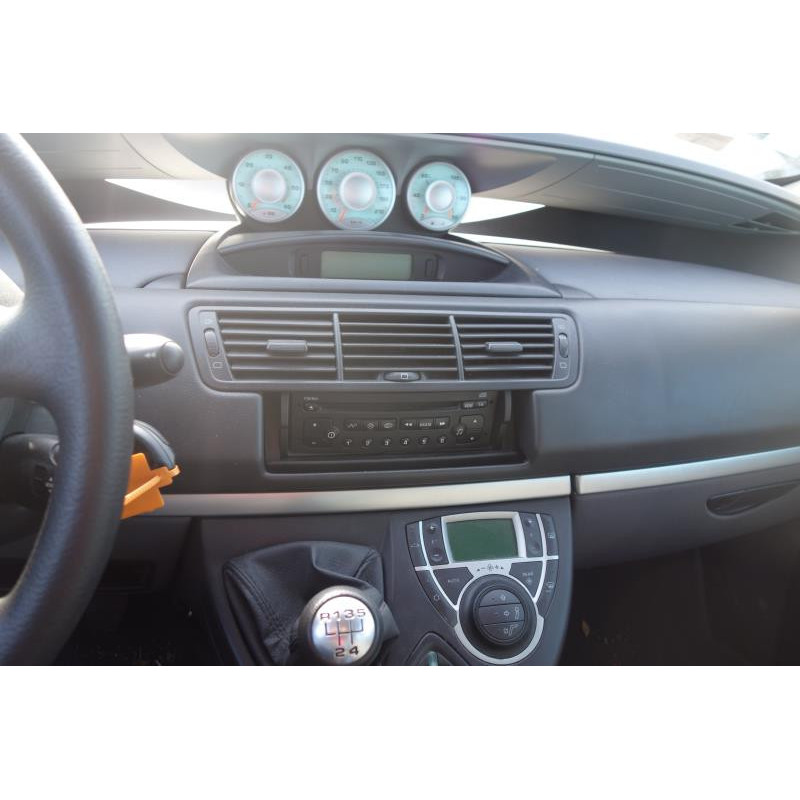 Attache ceinture arriere gauche PEUGEOT 807 Photo n°9