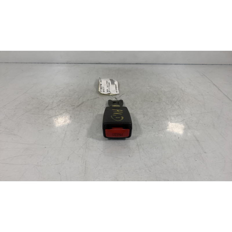 Attache ceinture avant droit MAZDA MPV 2 Photo n°1