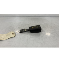 Attache ceinture avant droit MAZDA MPV 2