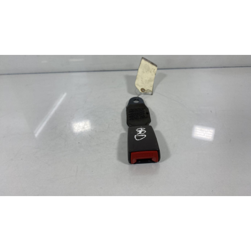 Attache ceinture arriere droit NISSAN MICRA 3 Photo n°1