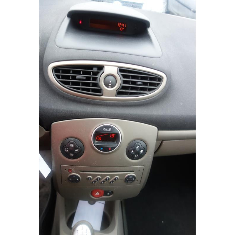 Porte arriere gauche RENAULT CLIO 3 Photo n°13