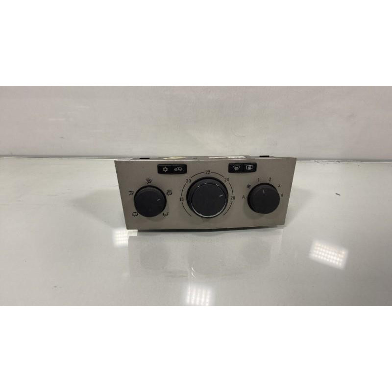 Commande chauffage OPEL ASTRA H Photo n°1