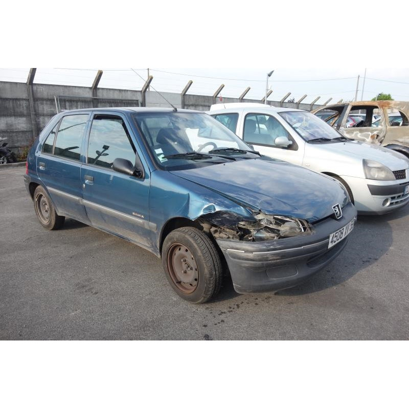 Aile avant gauche PEUGEOT 106 Photo n°14