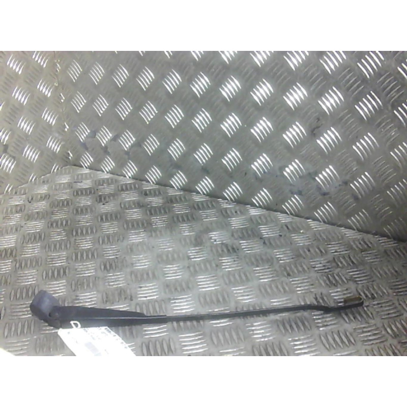 Bras essuie glace avant droit OPEL CORSA A Photo n°1