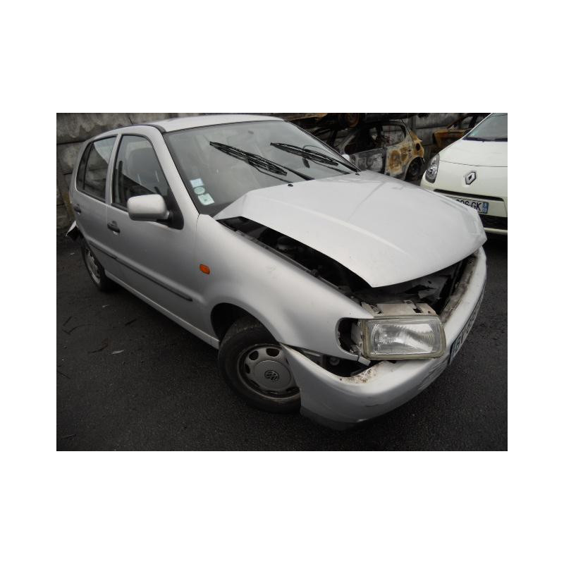 Leve vitre mecanique arriere gauche VOLKSWAGEN POLO 3 Photo n°3