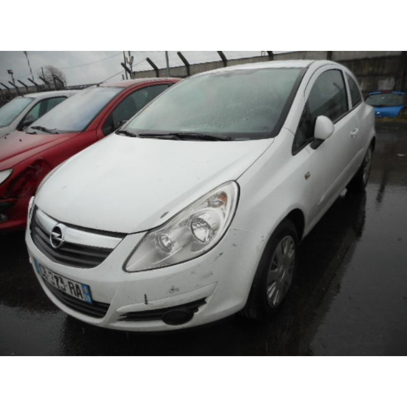 Volant OPEL CORSA D Photo n°1
