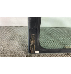 Vitre arriere droit CHRYSLER VOYAGER 3 Photo n°1