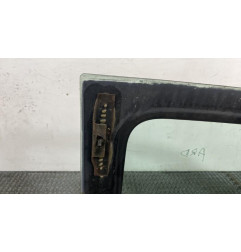 Vitre arriere droit CHRYSLER VOYAGER 3