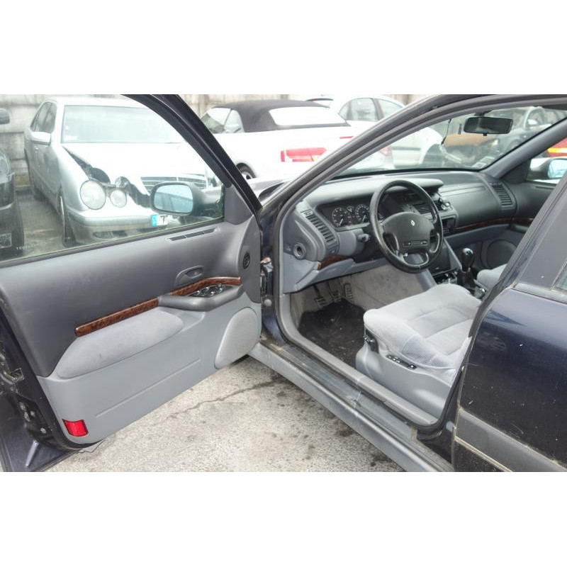 Plage arriere RENAULT SAFRANE Photo n°4