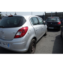 Vitre arriere droit OPEL CORSA D