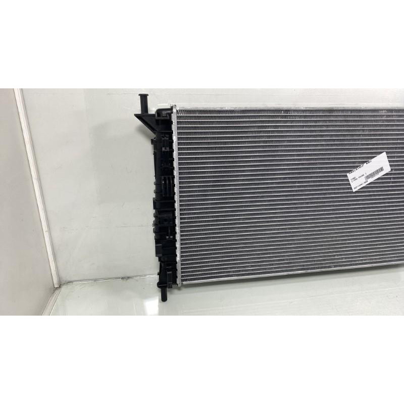 Radiateur eau FORD C-MAX Photo n°1